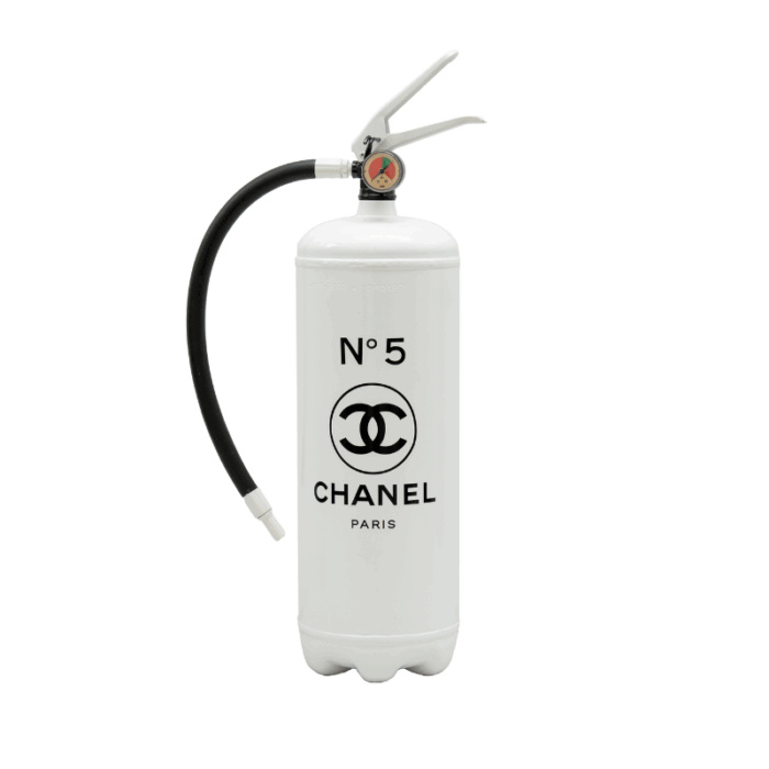 Estintore chanel bianco