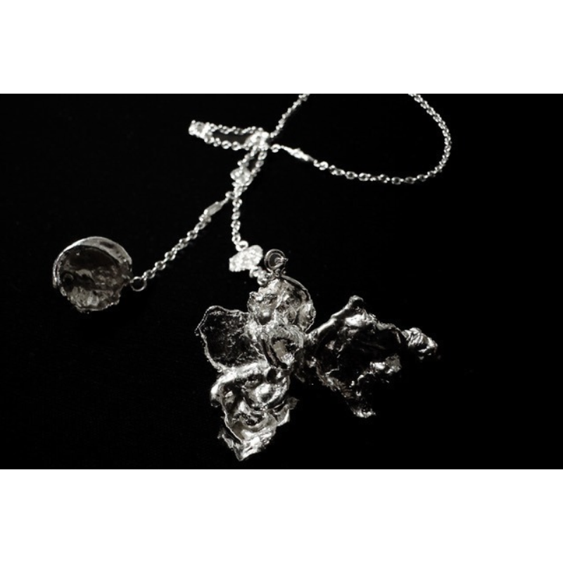 Convergence (as example for the entire jewelry collection Transcendence)