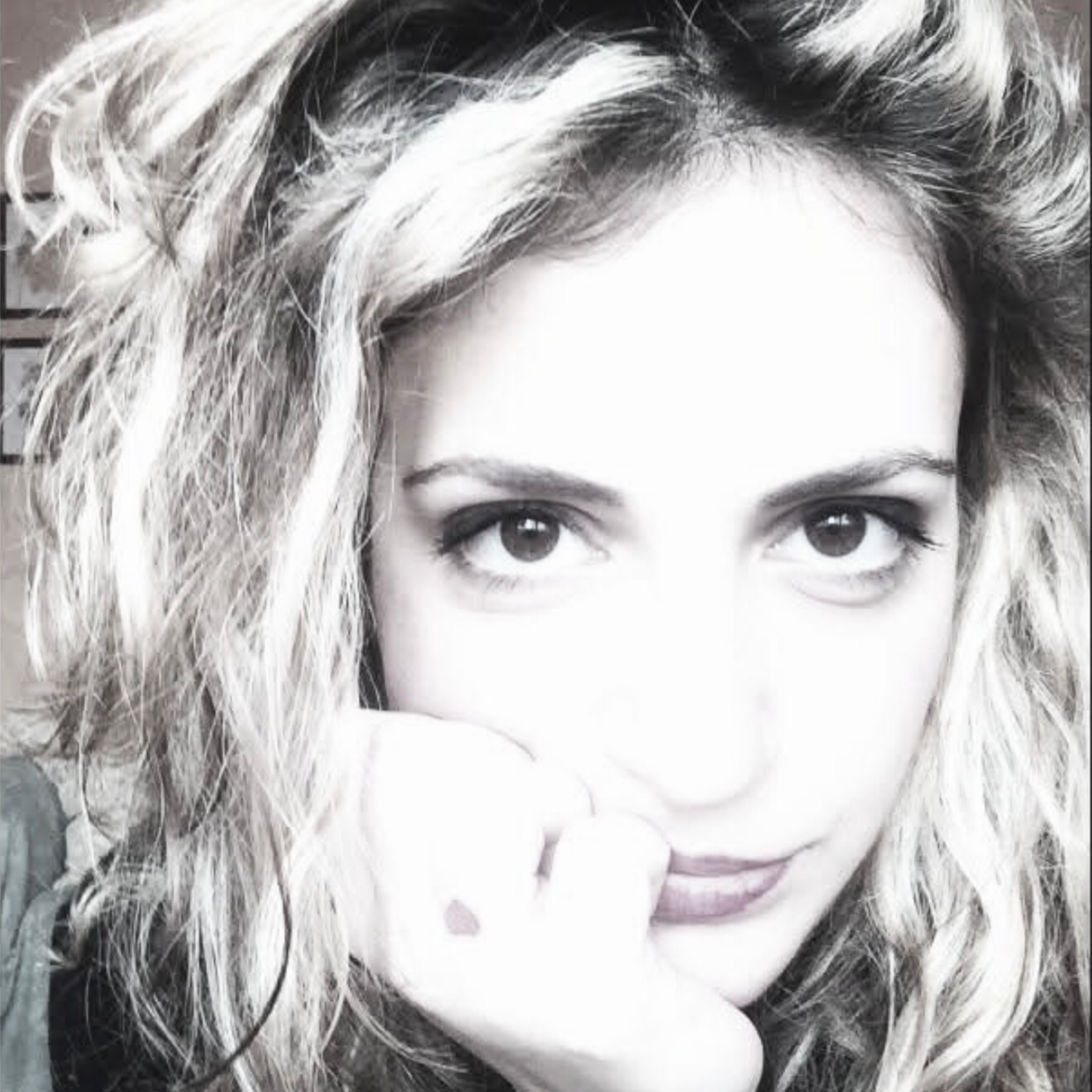 Veronica Menchise@